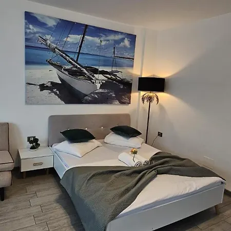 Apartment Panoramic Seaview & Cu Piscina Incalzita *